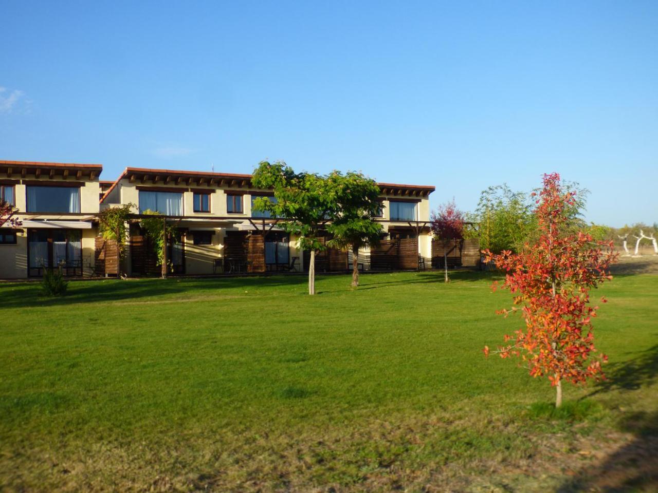 Hotel Albergue Bioclimatico Sabinares Del Arlanza Puentedura Εξωτερικό φωτογραφία